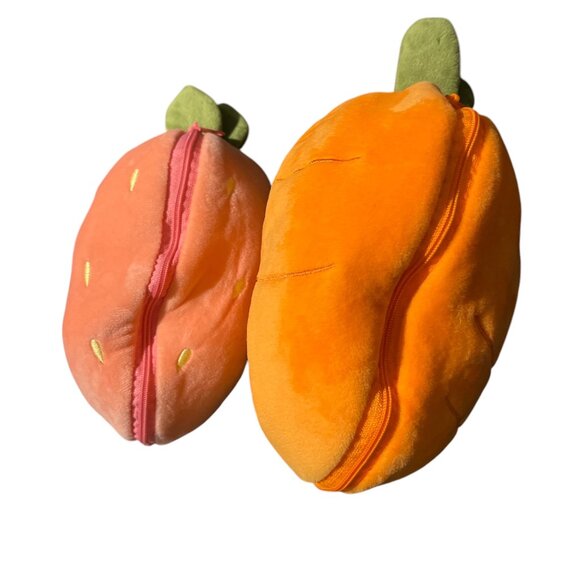 Plush Strawberry Rabbit & Carrot Rabbit Zip Up for Fruit Unzip for Rabbit - Picture 2 of 16